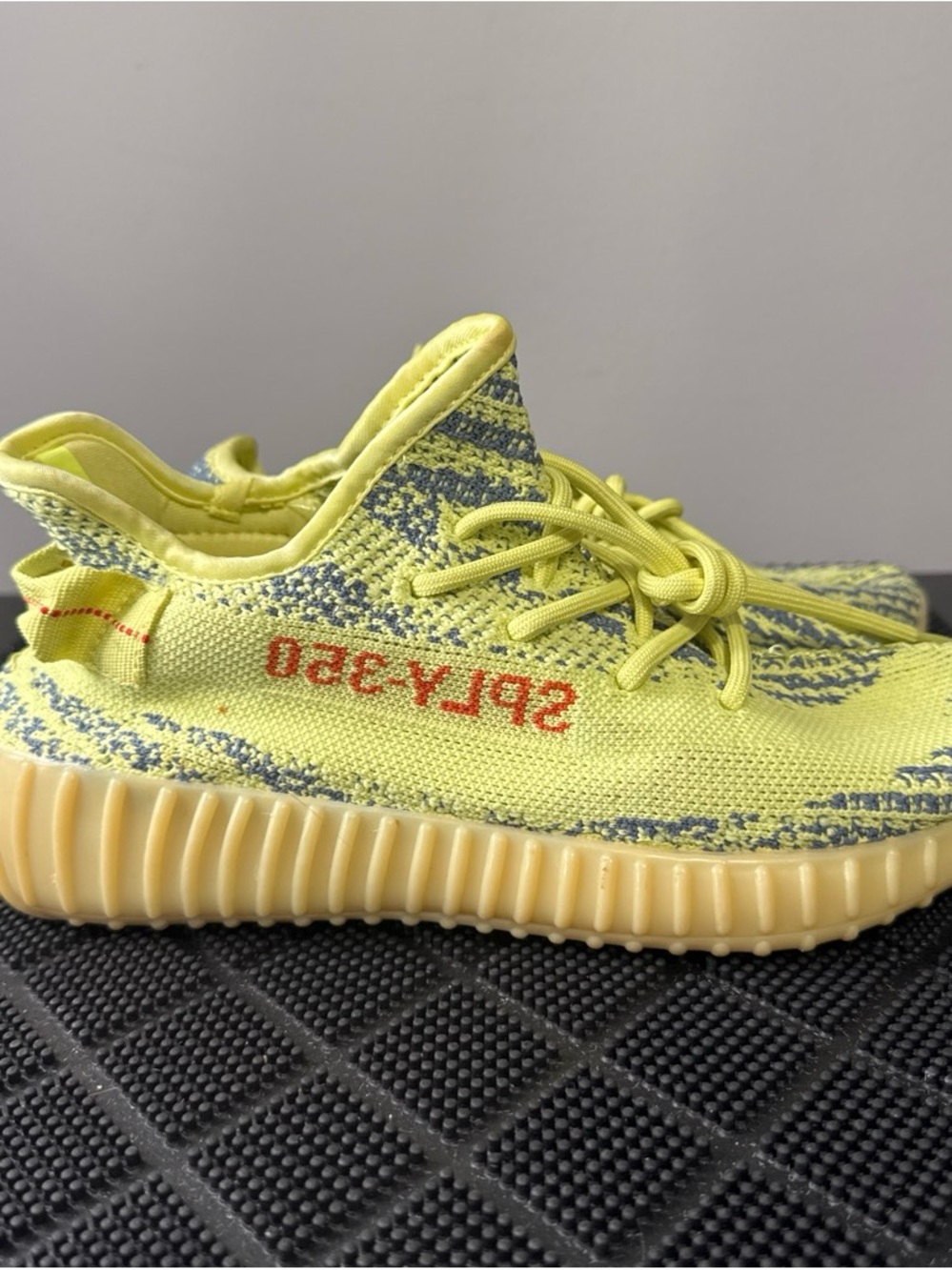 Yeezy Boost SPLY-350 Neon Yellow & Gray Replica Sneakers